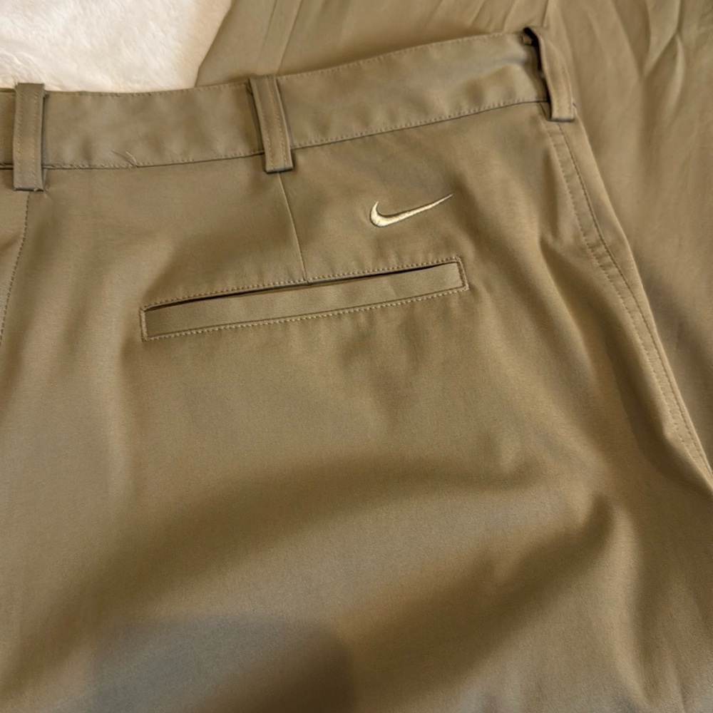 Nike tan Dri-fit golf pants 36x32